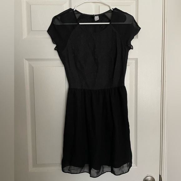 H&M Divided Classic Black Mini Dress size 6 - Picture 1 of 6